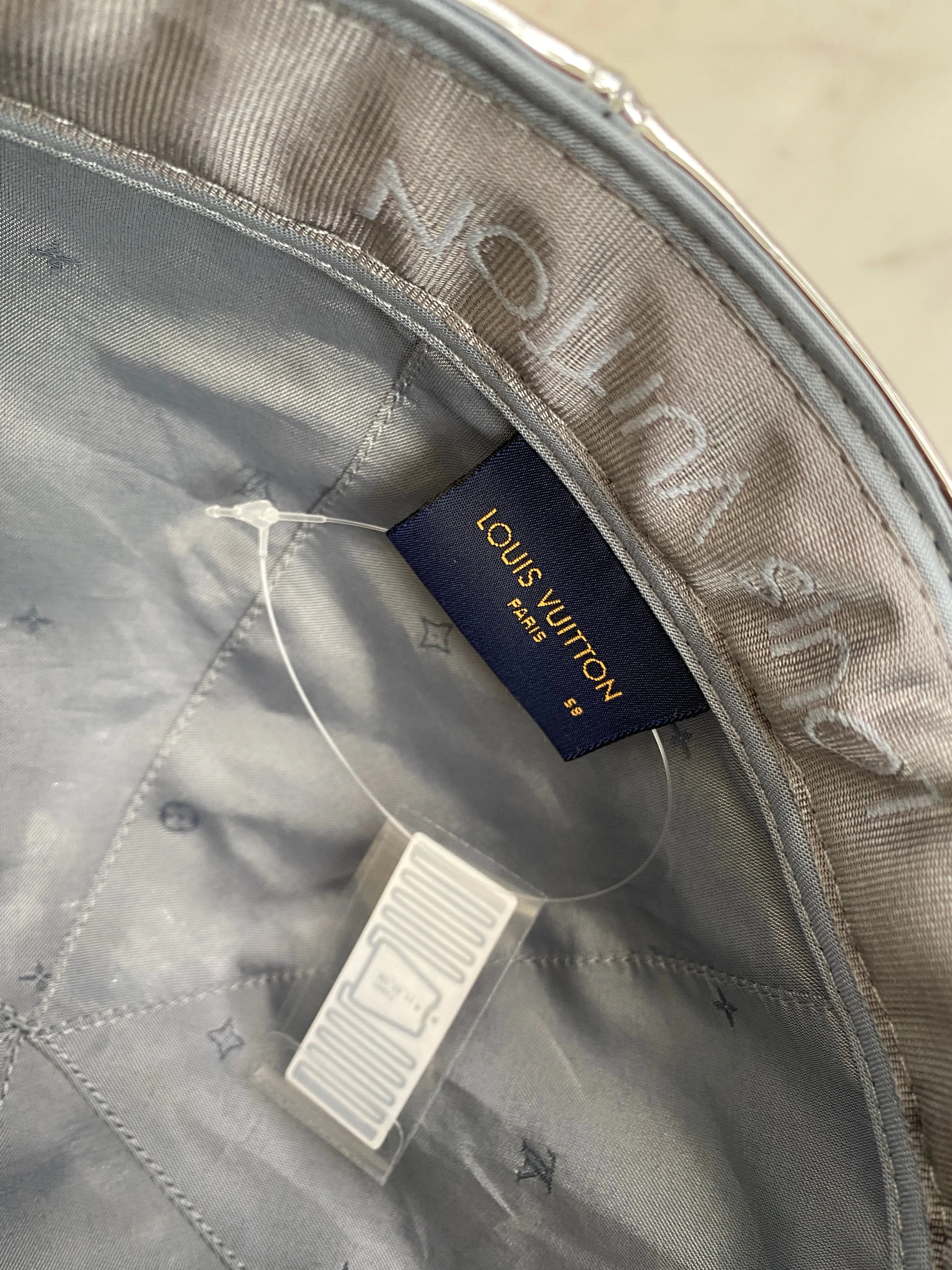 Louis Vuitton - Mirror Monogram Logo Hat