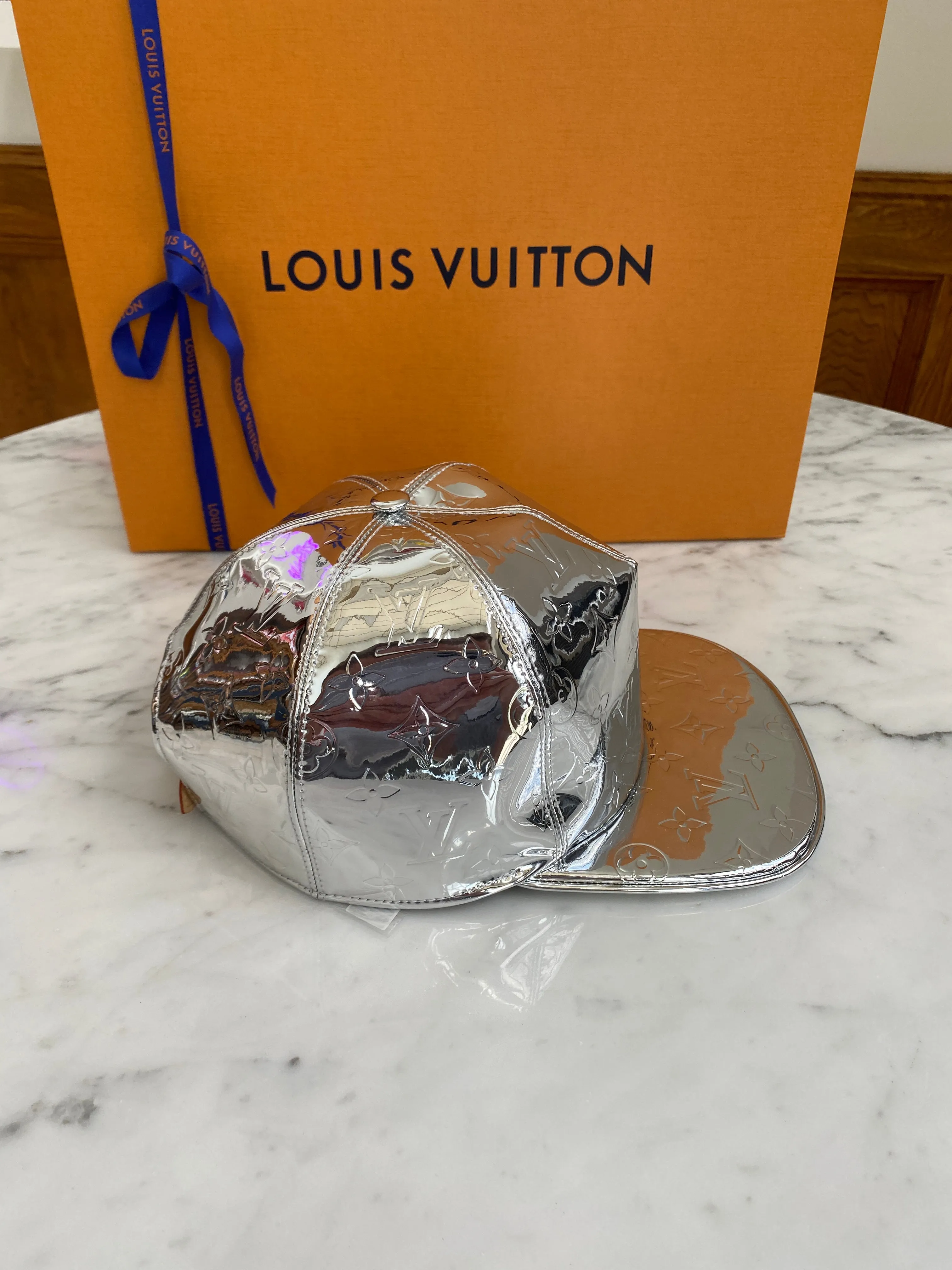 Louis Vuitton - Mirror Monogram Logo Hat