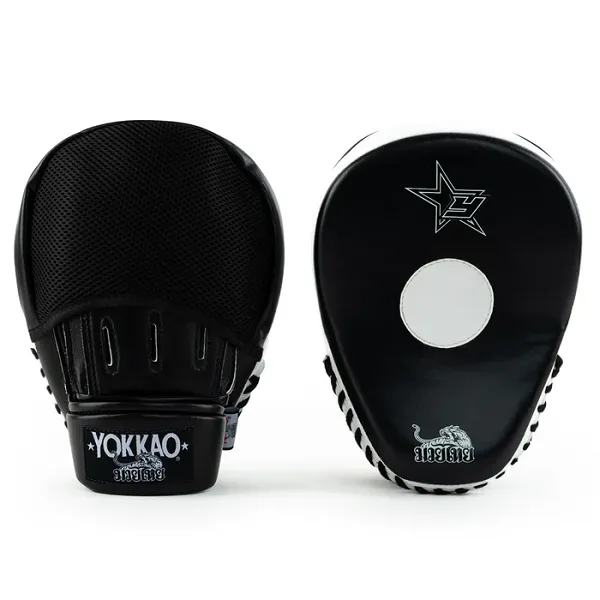Yokkao Institution Focus Mitts Black/White